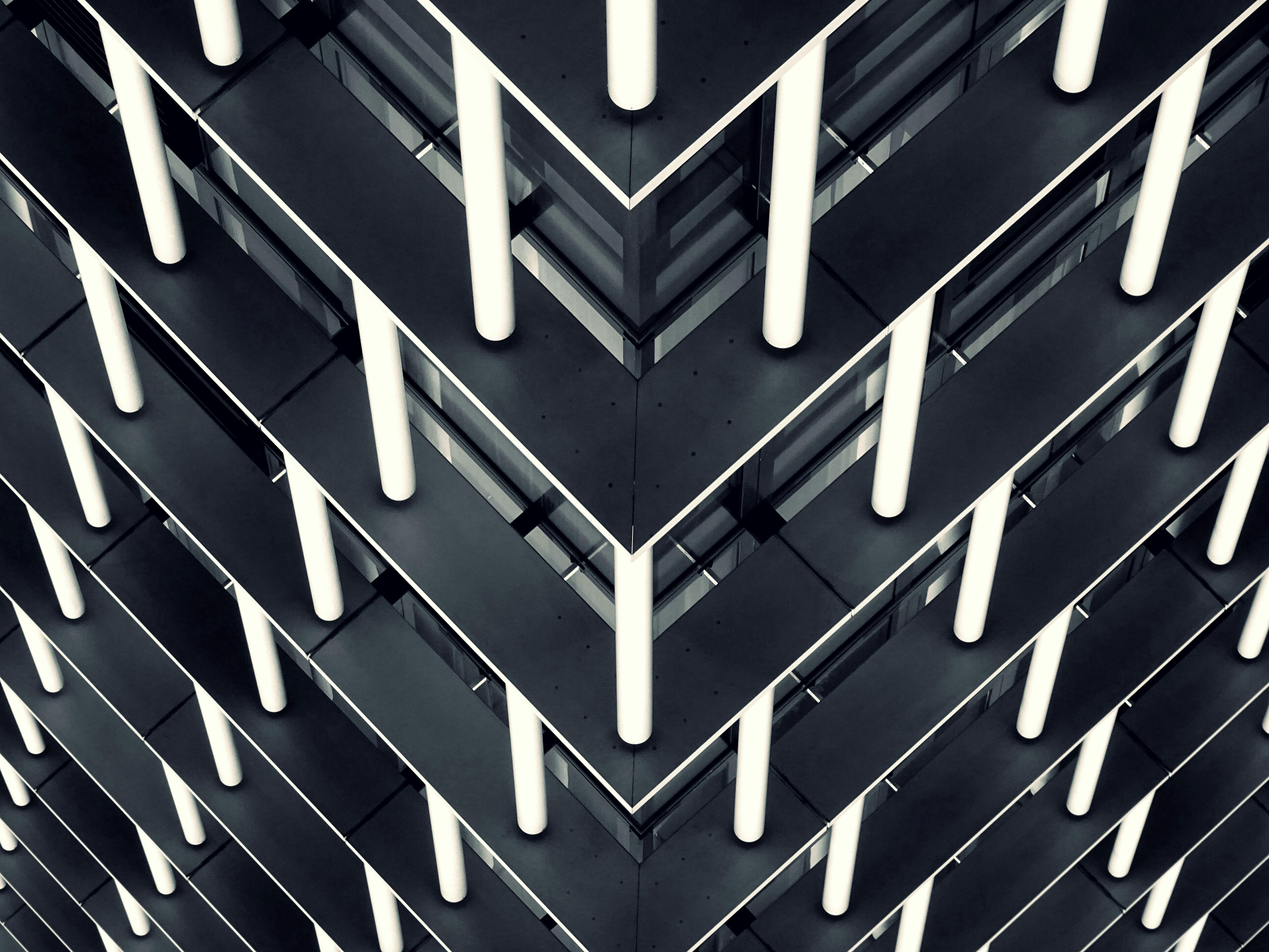 Geometric architectural columns — structured campaign systems
